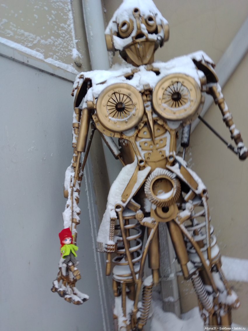 Предновогодние зарисовки города 2023 (фото 4)