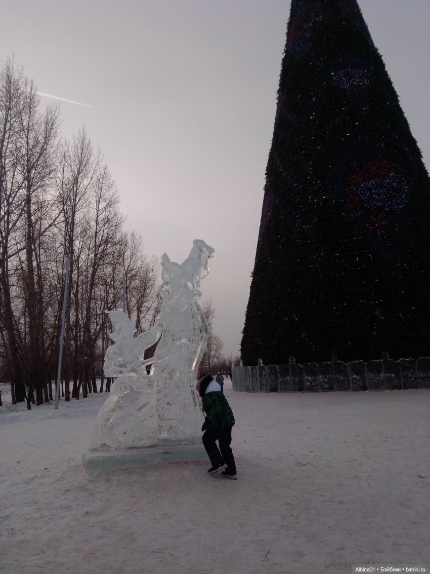 Городские ёлки - 2024 год