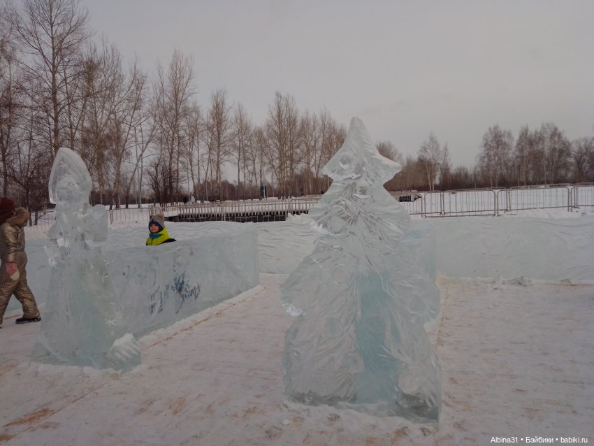 Городские ёлки - 2024 год
