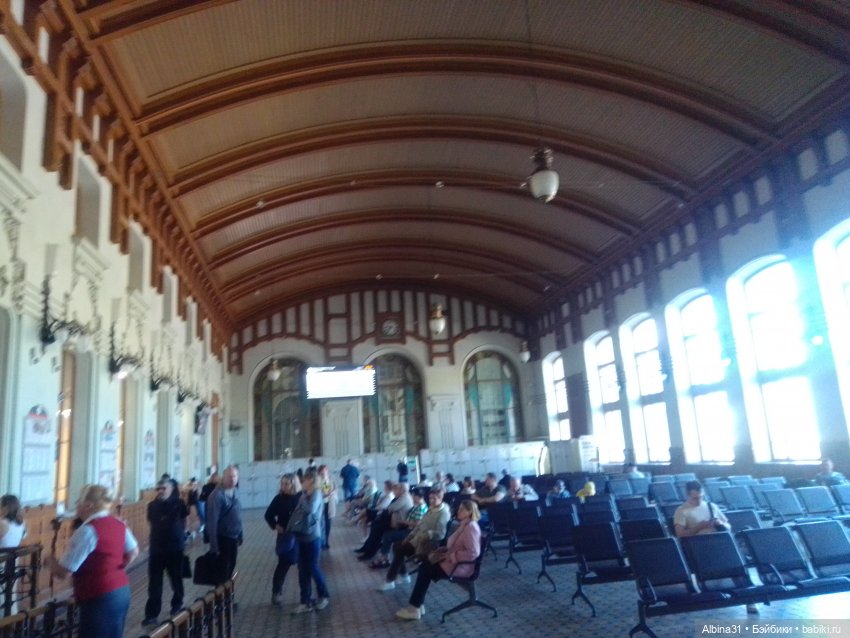 Питер. Витебский.вокзал, май 2024 (фото 9)