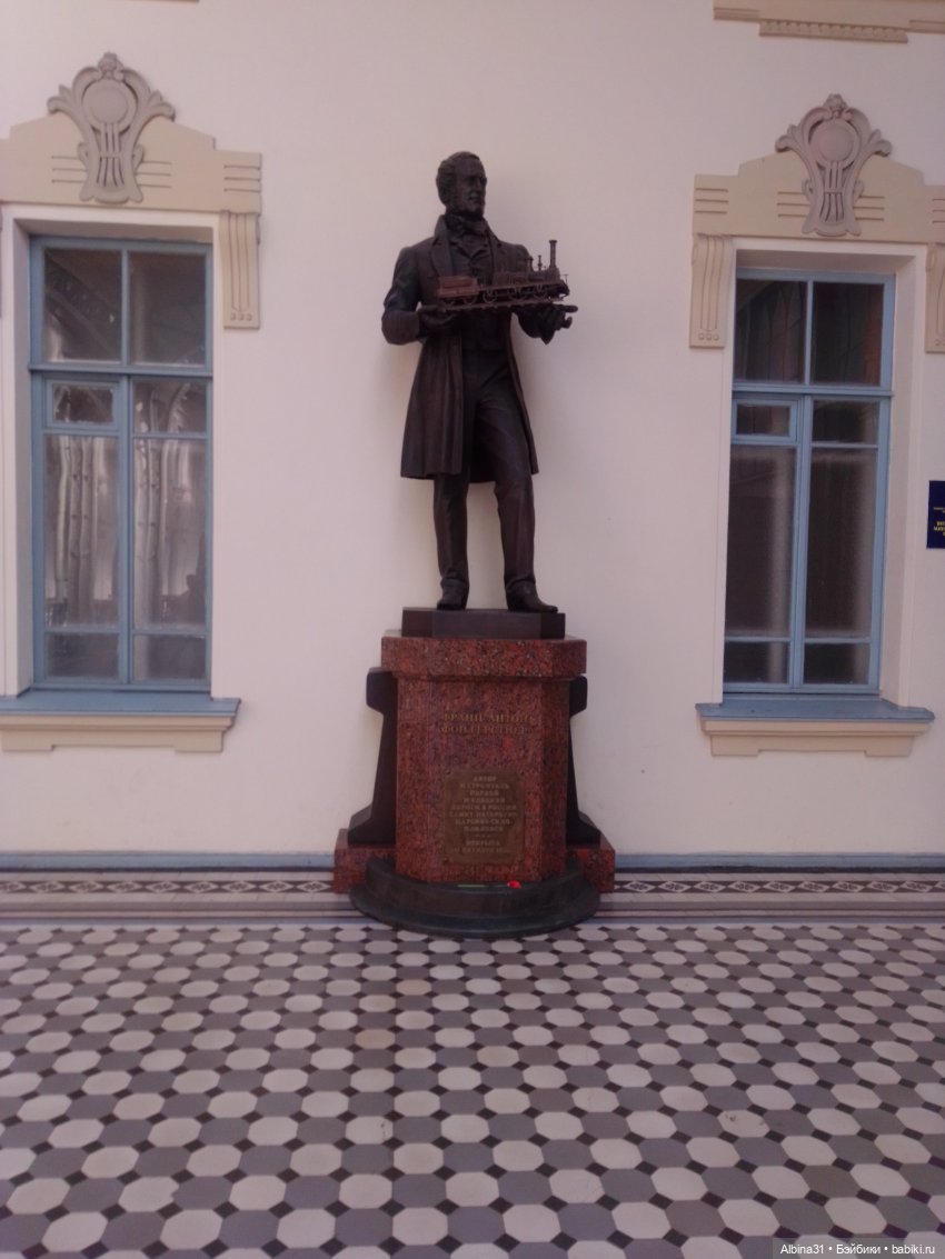 Питер. Витебский.вокзал, май 2024