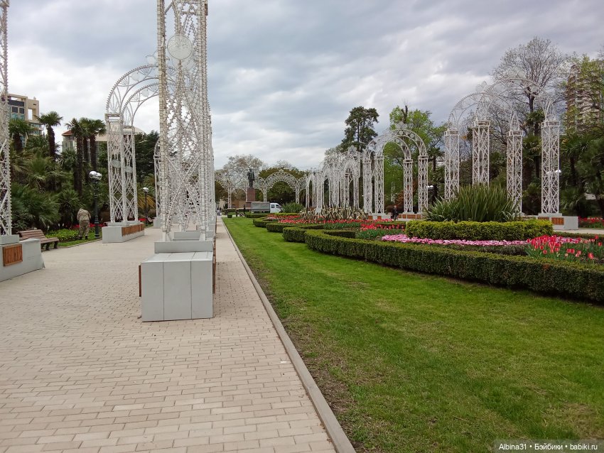 Сочи. Море и цветы (3) — Разные шарнирные куклы (не БЖД): редкие