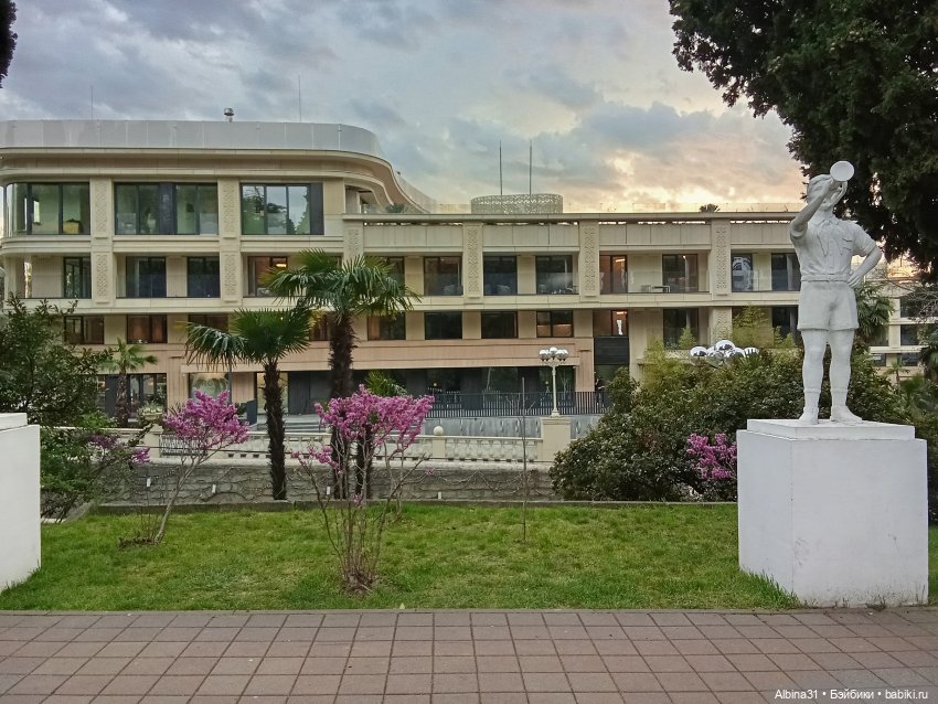 Сочи. Море и цветы (3) — Разные шарнирные куклы (не БЖД): редкие