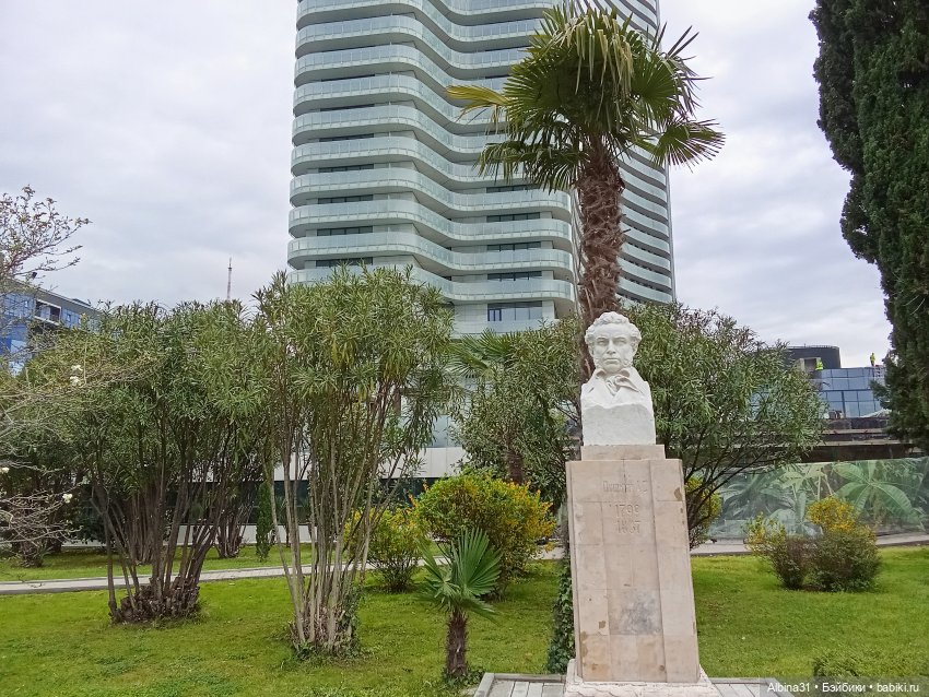 Сочи. Море и цветы (5) — Разные шарнирные куклы (не БЖД): редкие