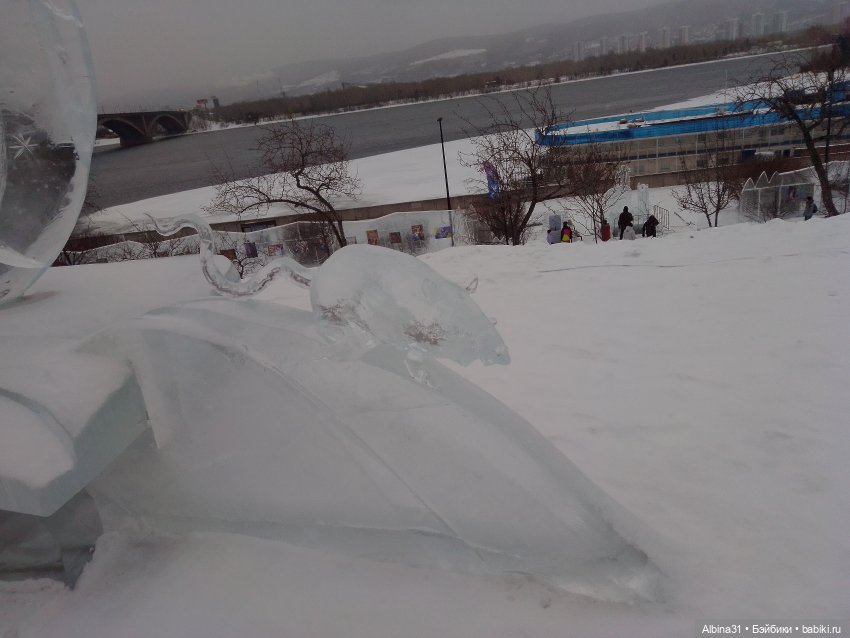 Немного зимы. Волшебный лёд