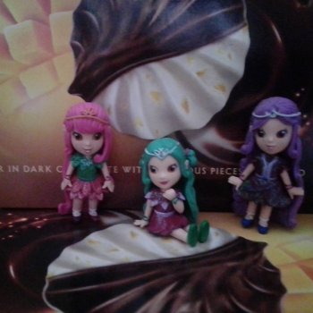 Три лесные эльфийки