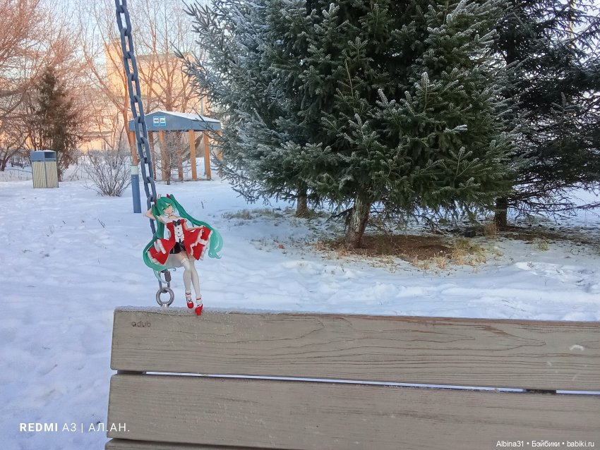 Зимний парк — Игровые куклы разных производителей (Разное): редкие бренды