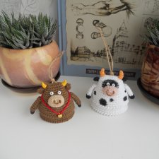 Символ года. Бычок колокольчик на елочку