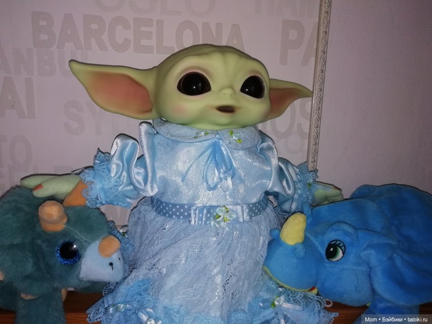 Инопланетянки, обновки и динозавры