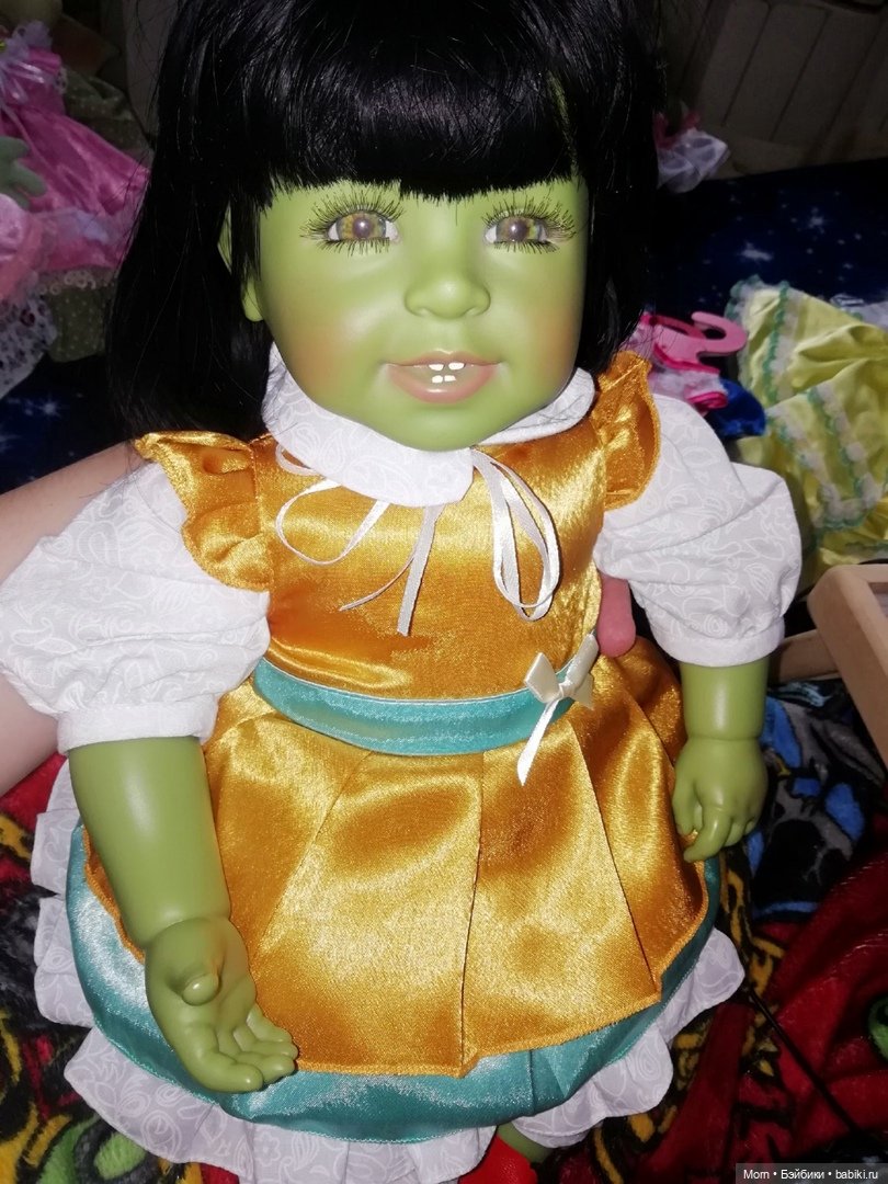 Инопланетянки, обновки и динозавры