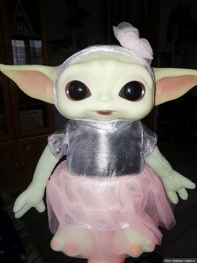 Инопланетянки, обновки и динозавры