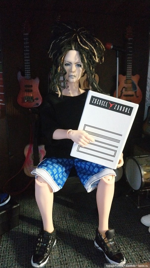 Брелочная куклообувь - 2: примеряют парни на телах «DBS», «Taeyang» и «BTS» (фото 3)