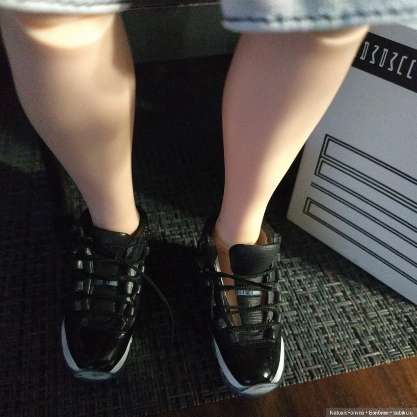 Брелочная куклообувь - 2: примеряют парни на телах «DBS», «Taeyang» и «BTS» (фото 5)