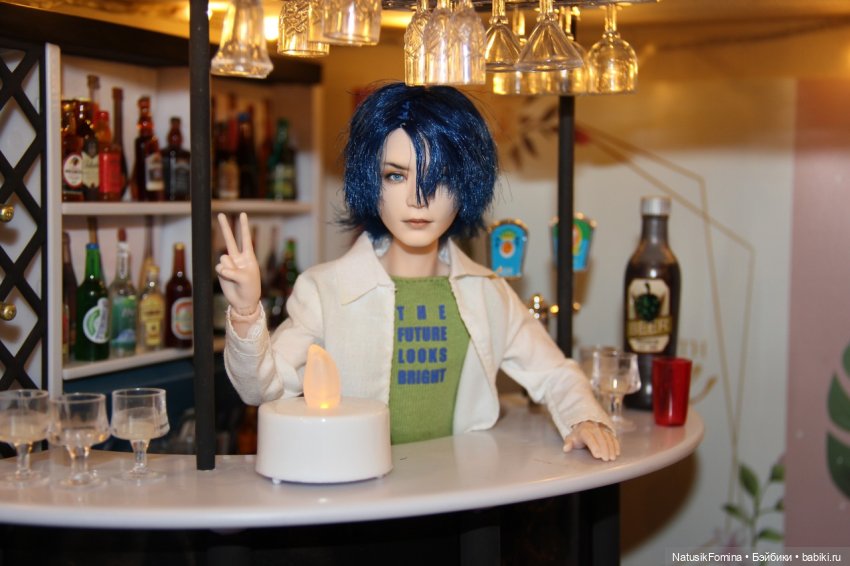 Из корейца в японца: драммер группы "D=OUT" на базе BTS V