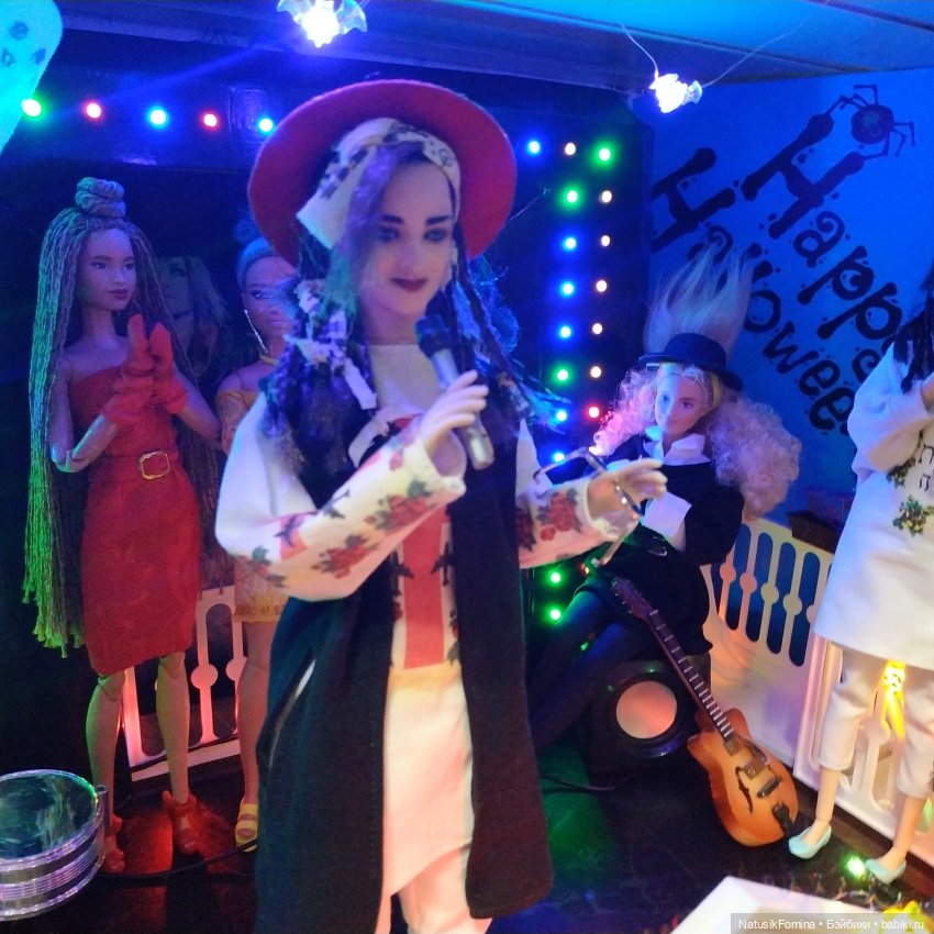 Новогодняя телепрограмма на Бэйбиках. Мелодии и ритмы зарубежной эстрады. Бой Джордж (фото 10)