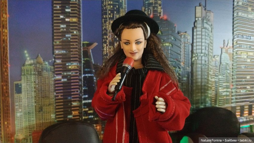 Новогодняя телепрограмма на Бэйбиках. Мелодии и ритмы зарубежной эстрады. Бой Джордж