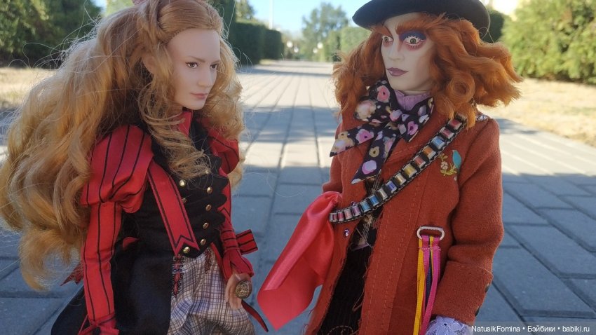 Алиса и Безумный Шляпник в одном чудесатом месте (фото 6)