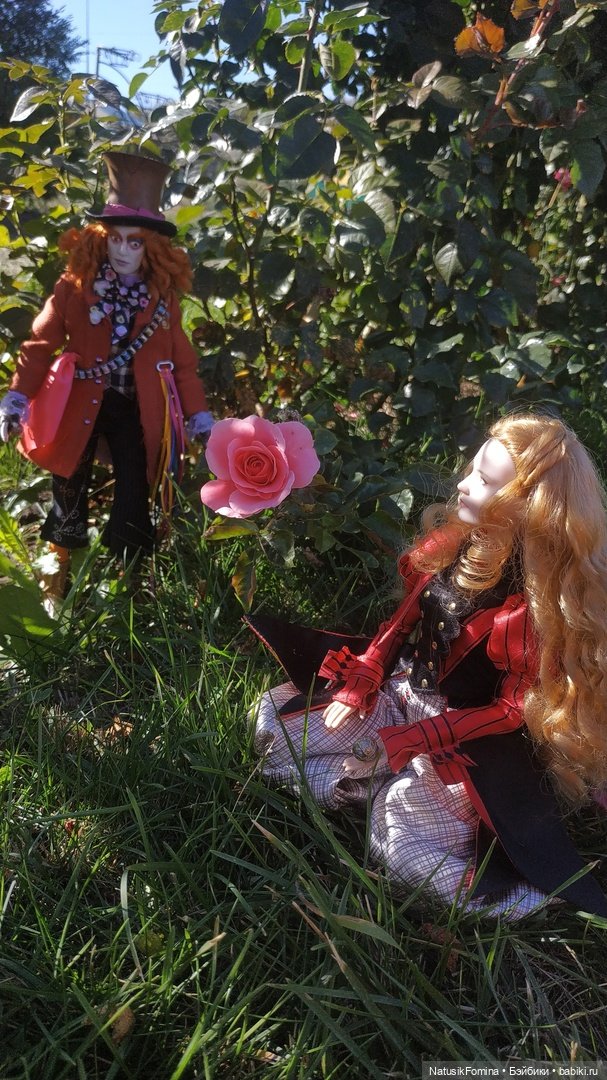 Алиса и Безумный Шляпник в одном чудесатом месте (фото 10)