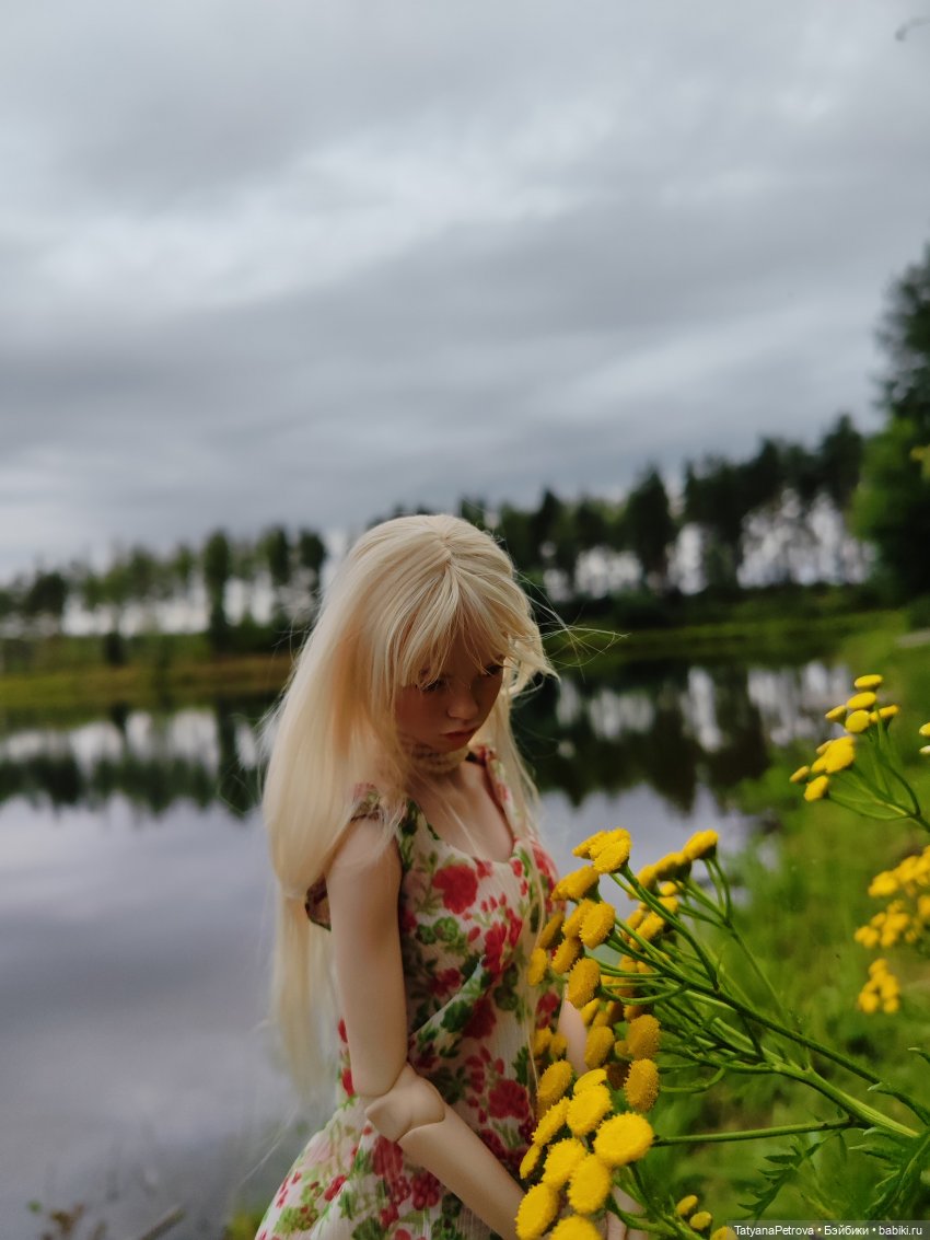 Бонни, одно платье на двоих