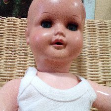 Помогите пожалуйста опознать куколку