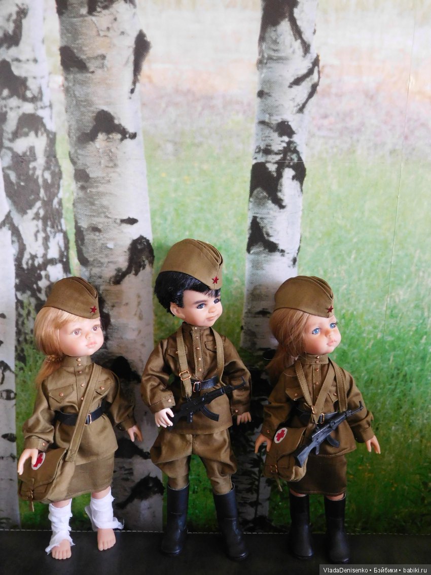 "Где похоронен: Литовская 6.6.6.Р, Ездковский р-он, д.Мединиски, южнее деревни 500м на опушке леса"