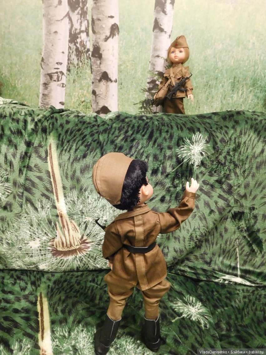 "Где похоронен: Литовская 6.6.6.Р, Ездковский р-он, д.Мединиски, южнее деревни 500м на опушке леса"