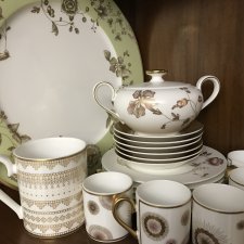 Сюрприз на полочке