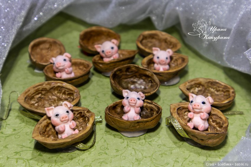 Хрюшки - парасюшки — Лепка авторских игрушек и папье (фото 3)