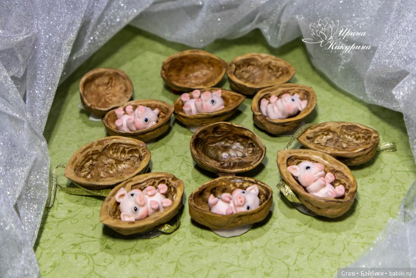 Хрюшки - парасюшки — Лепка авторских игрушек и папье (фото 2)