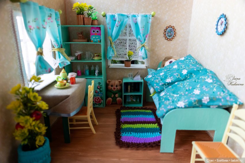 Люськино утро в новом домике