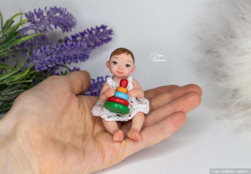 Миниатюрная малышка с игрушками | Бэйбики Миниатюрная малышка с игрушками (фото 6)
