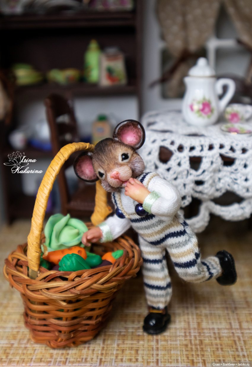 Мышуль поздравляет с наступающим 8 марта