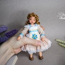 Куколка болтушка в смешанной технике