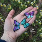 Броши бабочки