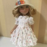 Руби Рэд 28 см (дримик) платье со шляпкой