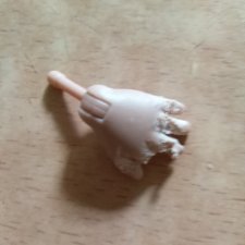 Хлое нужна помощь