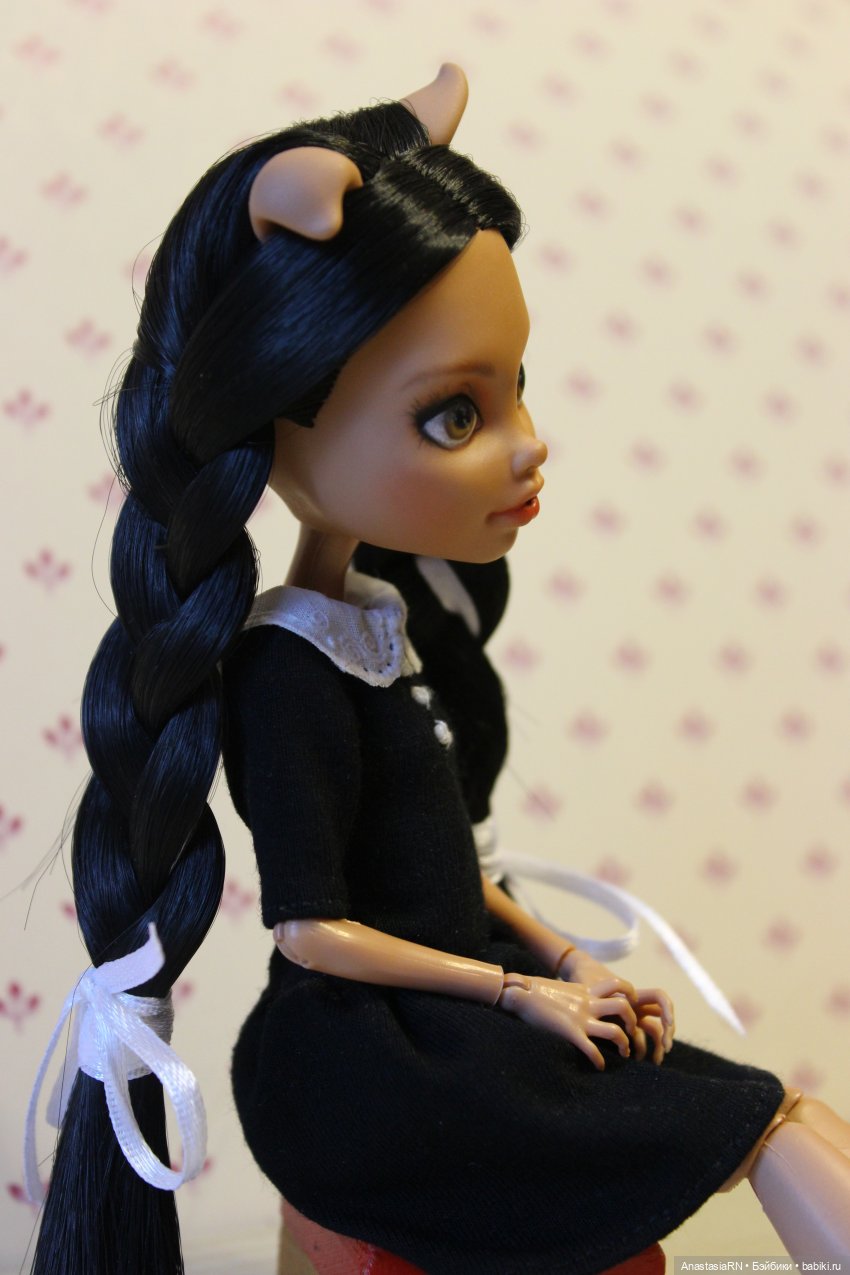 История трёх девчонок из Школы Монстров. Запись 3. Линн (Хоулин)