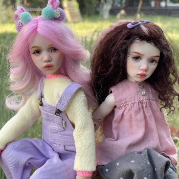 Сестрички Лоло принарядились к Долскару 2024