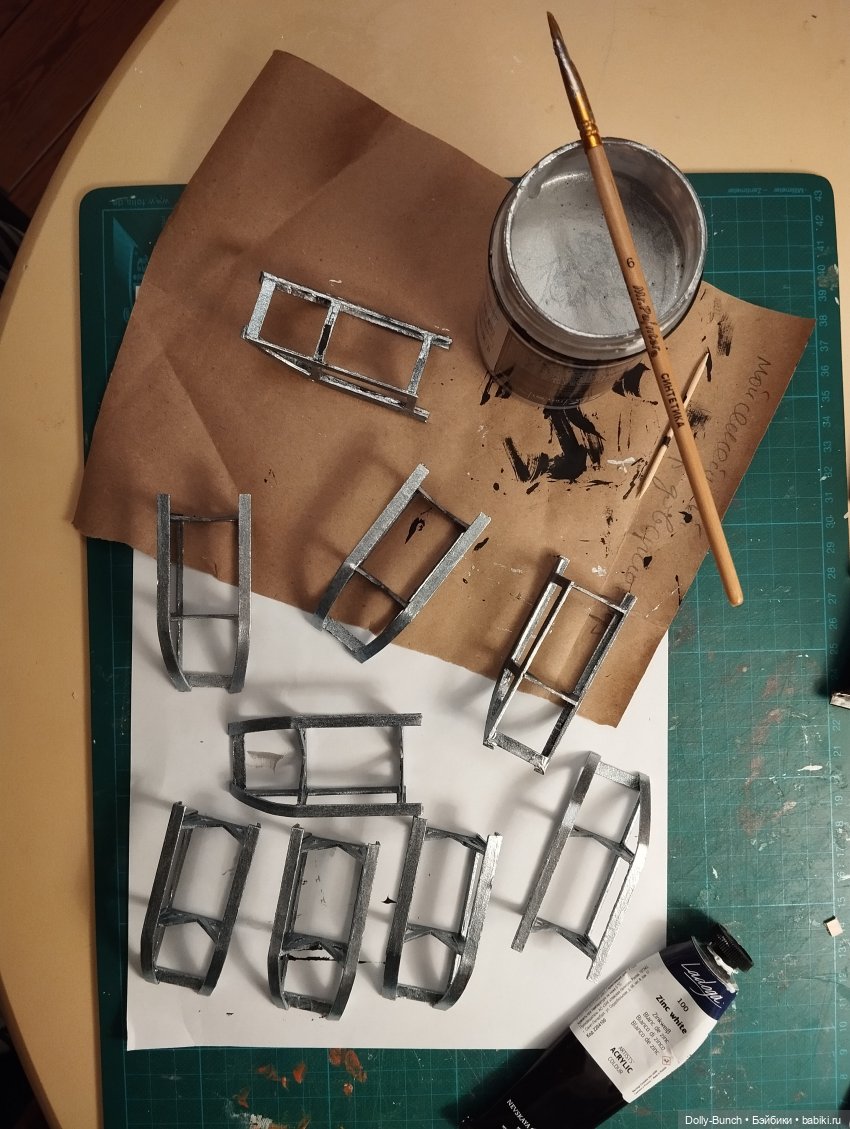 Про саночки — Аксессуары для кукол своими руками: идеи (фото 6)