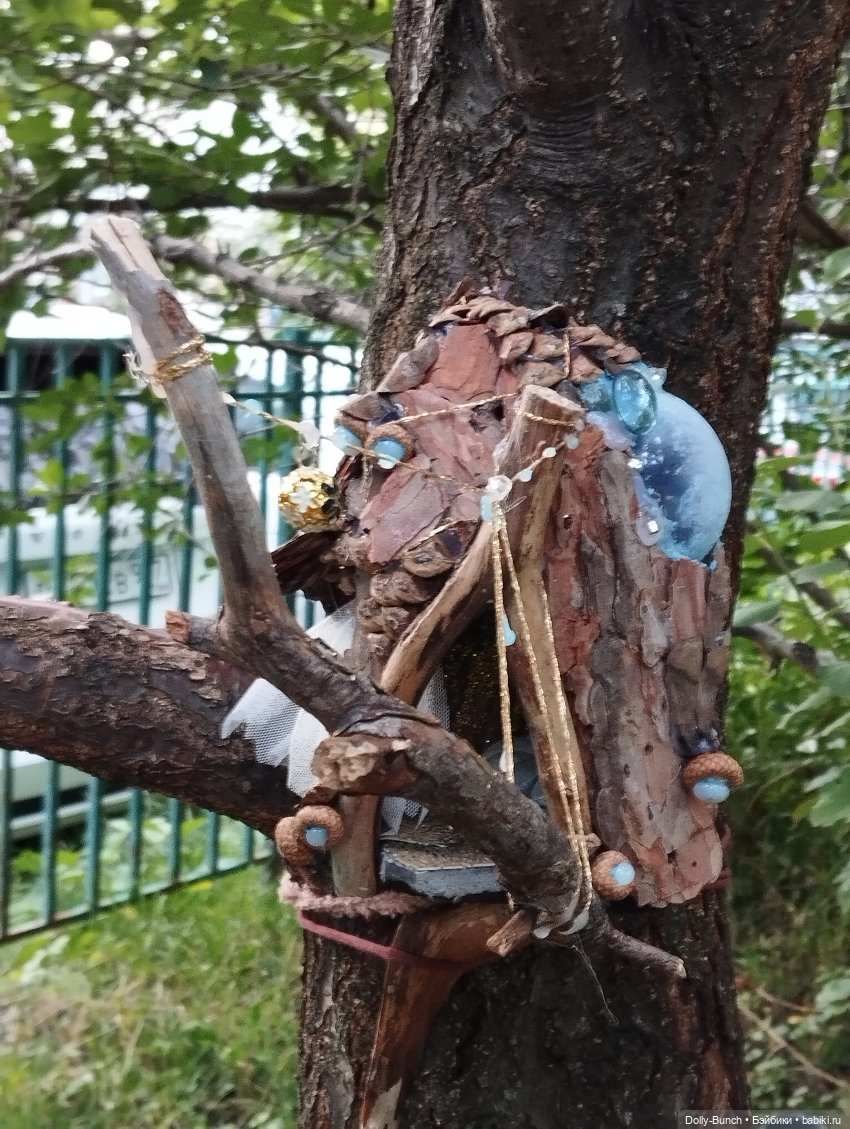 Богато украшенный скворечник (фото 10)