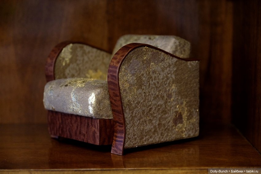 Всесторонне прекрасное кресло