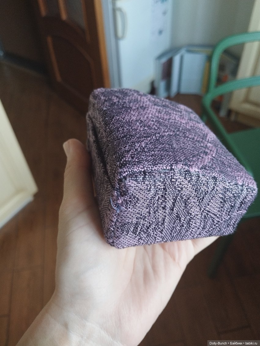 Сиреневый дива-аан над нами проплыва-ааает