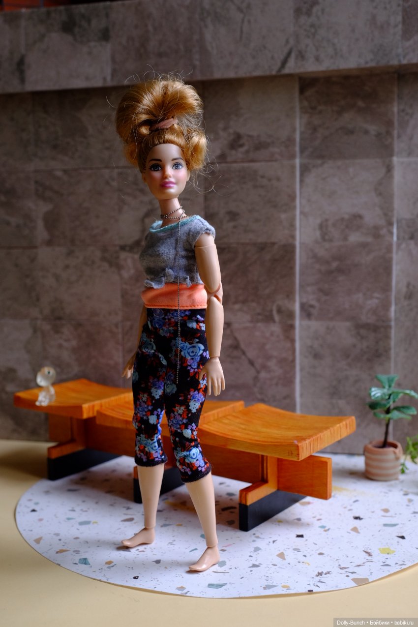 Скамейка в чулочках — Мебель для кукол и домиков: фото (фото 8)