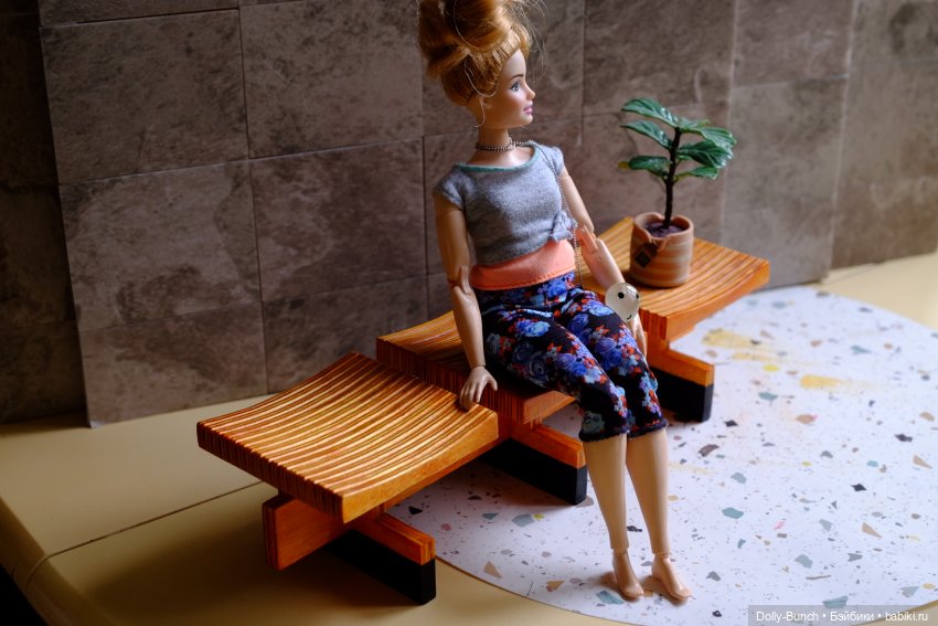 Скамейка в чулочках — Мебель для кукол и домиков: фото (фото 10)