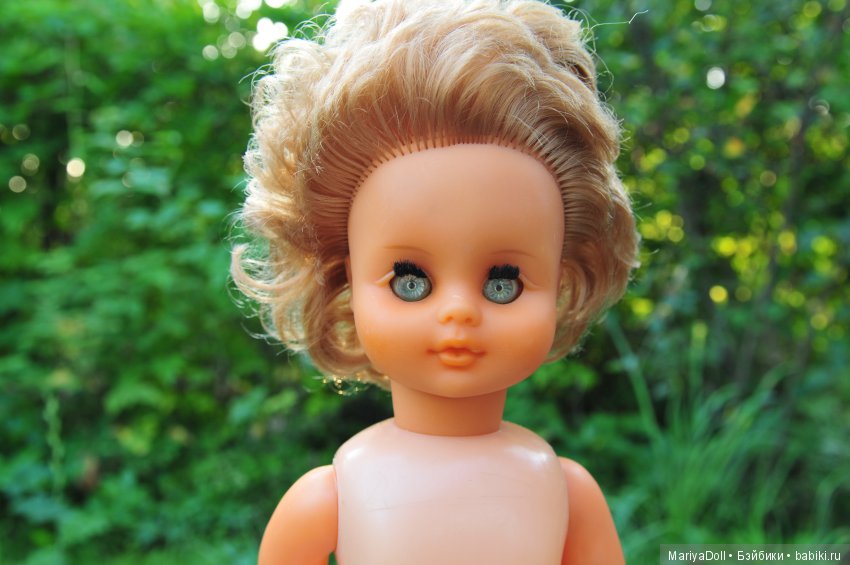 красивая старая кукла красивая старая кукла