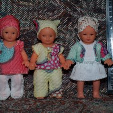 Разноцветное настроение или одеваем пупсиков