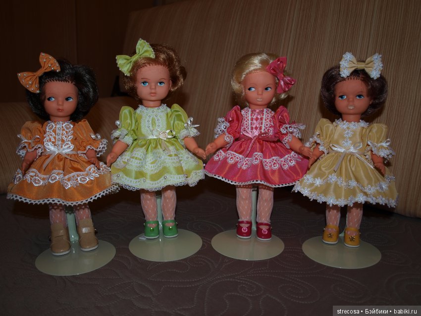 Бантики, чулочки, платьица, или как мне помогли одеть моих любимиц