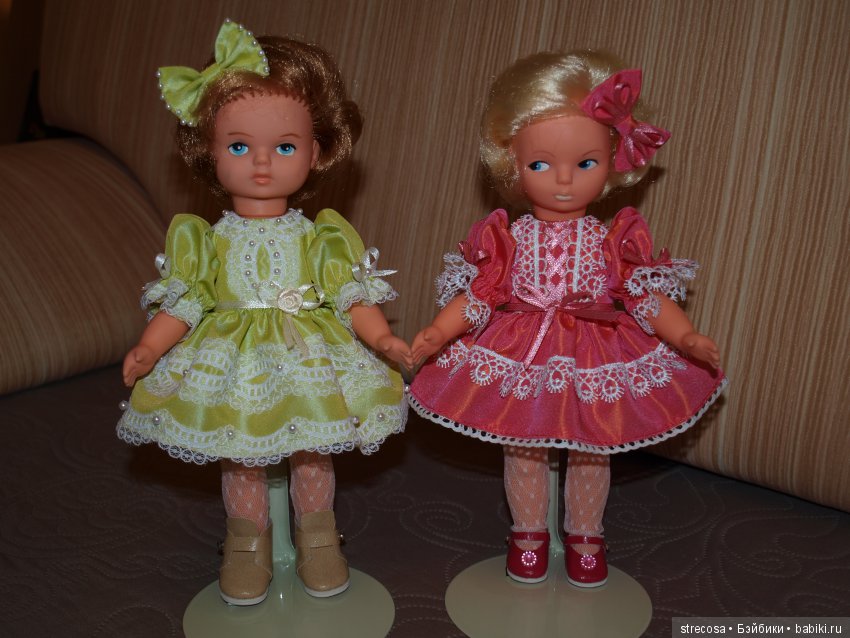Бантики, чулочки, платьица, или как мне помогли одеть моих любимиц