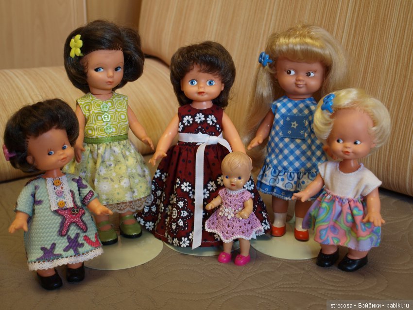 Бантики, чулочки, платьица, или как мне помогли одеть моих любимиц