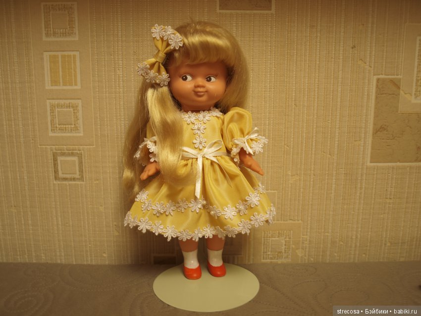 Бантики, чулочки, платьица, или как мне помогли одеть моих любимиц